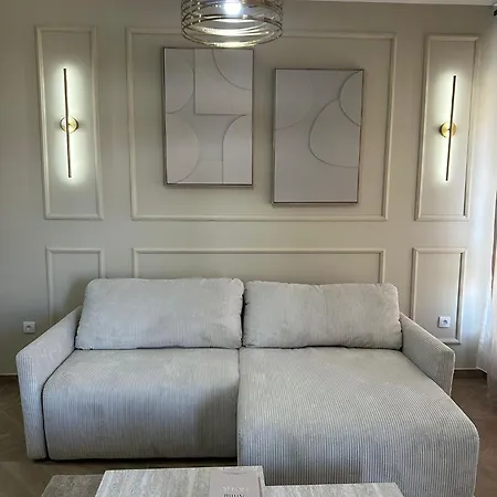 The Wolf Apartament Indija